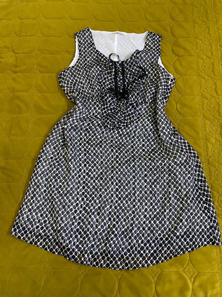 Black &amp; White Dress(girls 10-12)