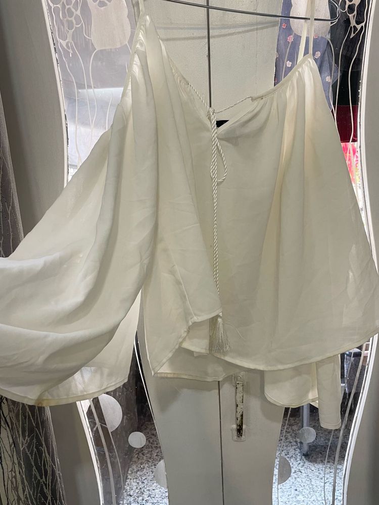 Off-Shoulder Blouse By Forever 21 In M/L