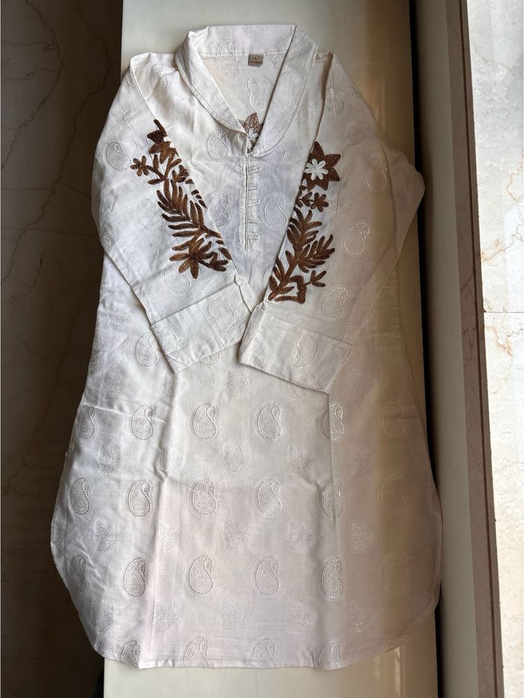 White Embellished Kurta
