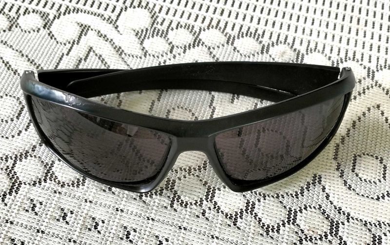 Stylish Quiksilver Wraparound Sunglasses