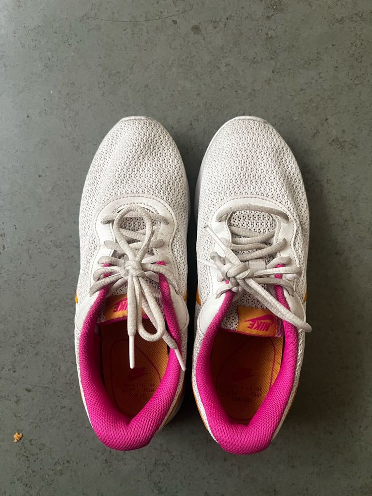 Nike Sports Shoes