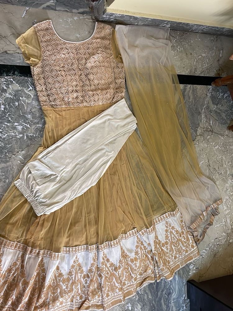 Elegant Anarkali Kurta Set