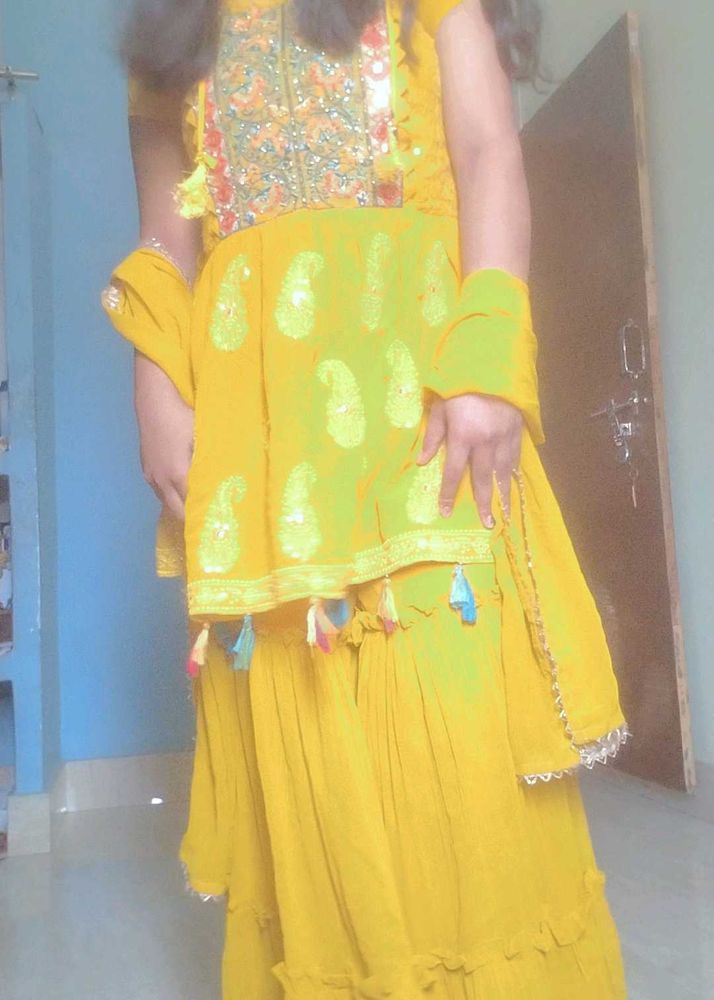 Yellow Sarara Set With Dupatta 💛