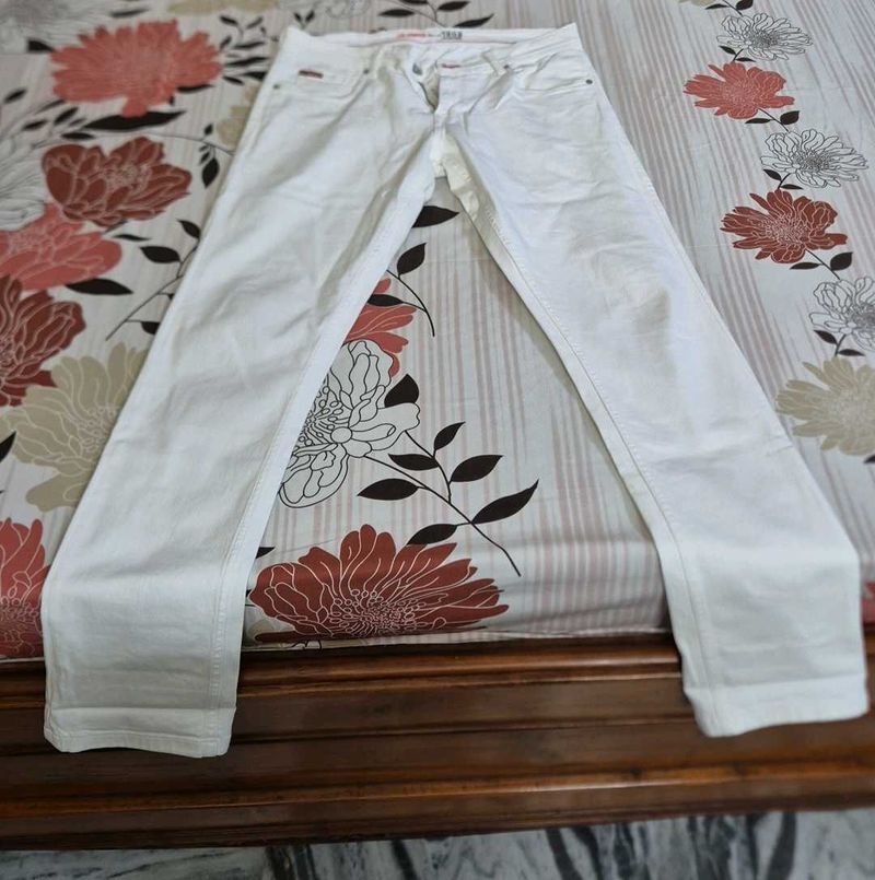 White Jeans