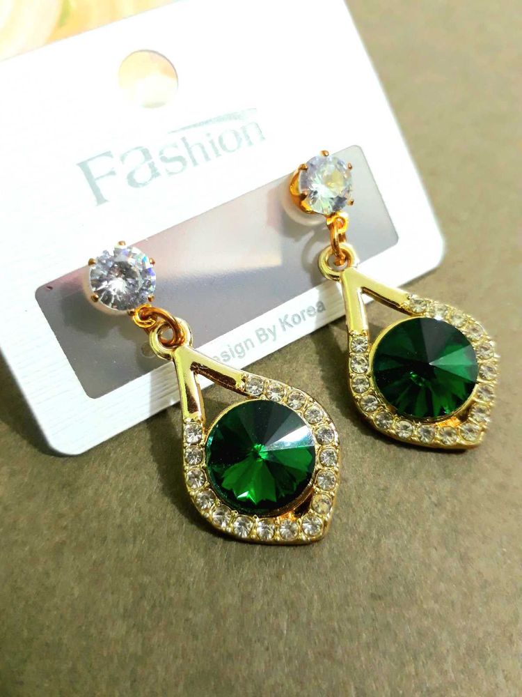 Emerald Green Earrings - BRAND NEW🌟