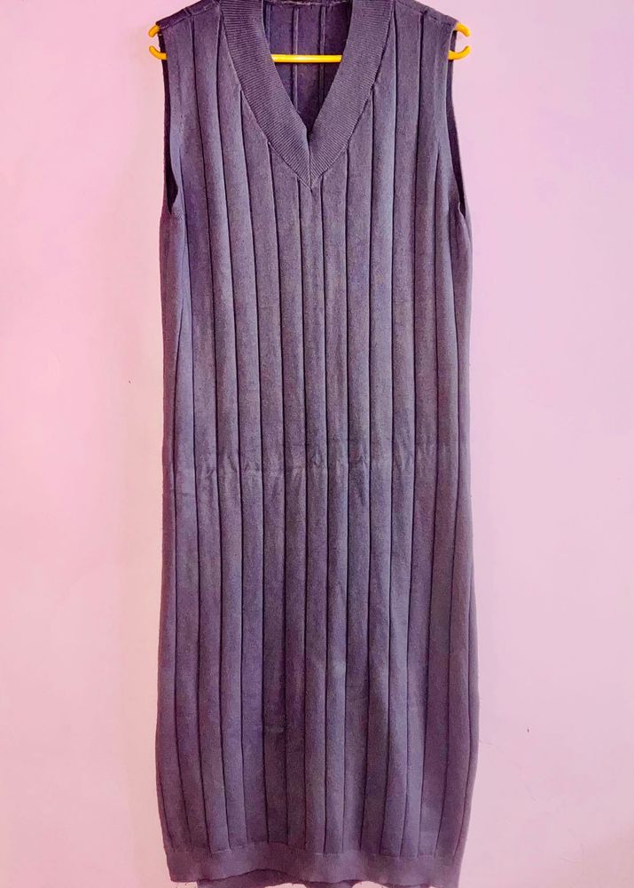Unique Woolen Sleeveless Long Dress