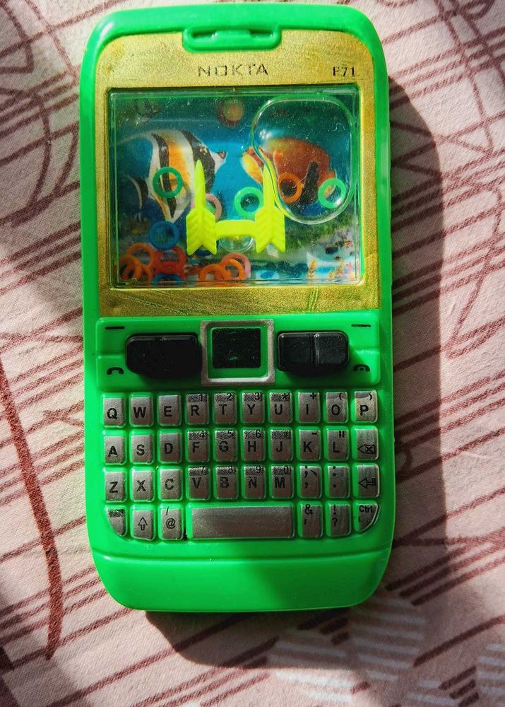 Vintage Phone Toy| Gaming