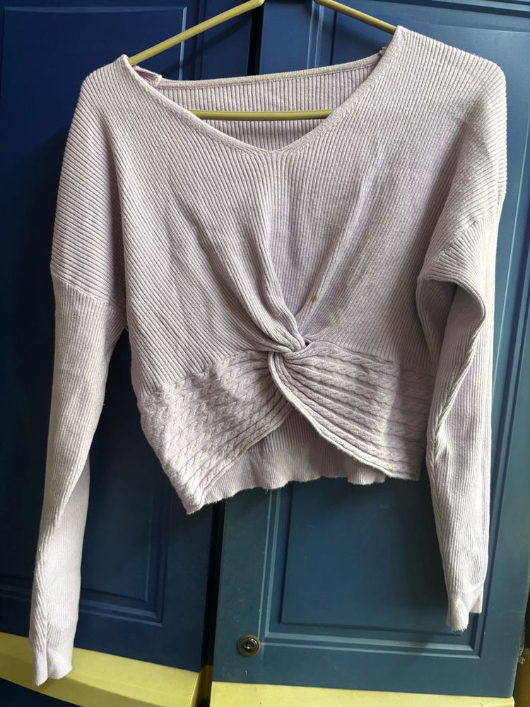 Lavender Crop sweatshirt