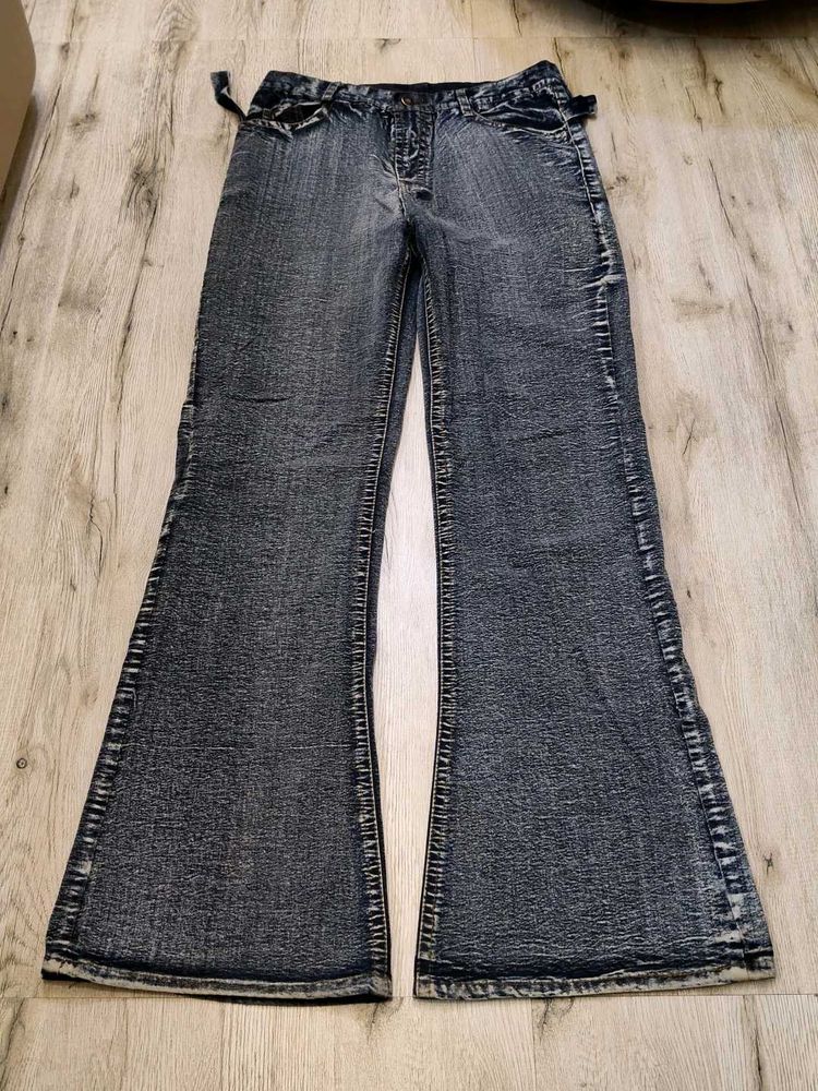 Ma2413 Sabrin bootcut jeans waist 32 inches
