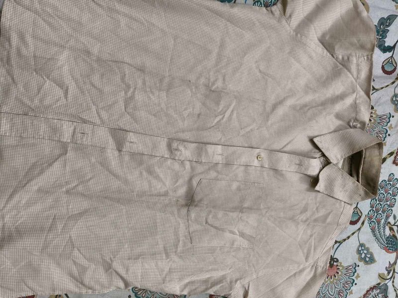 Cream Check Full Sleeves Used Shirt In Xl Size