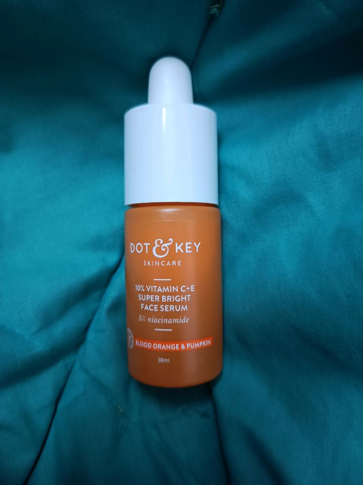Dot &amp; Key Vitamin C+E &amp; Hyaluronic Acid Face Serum