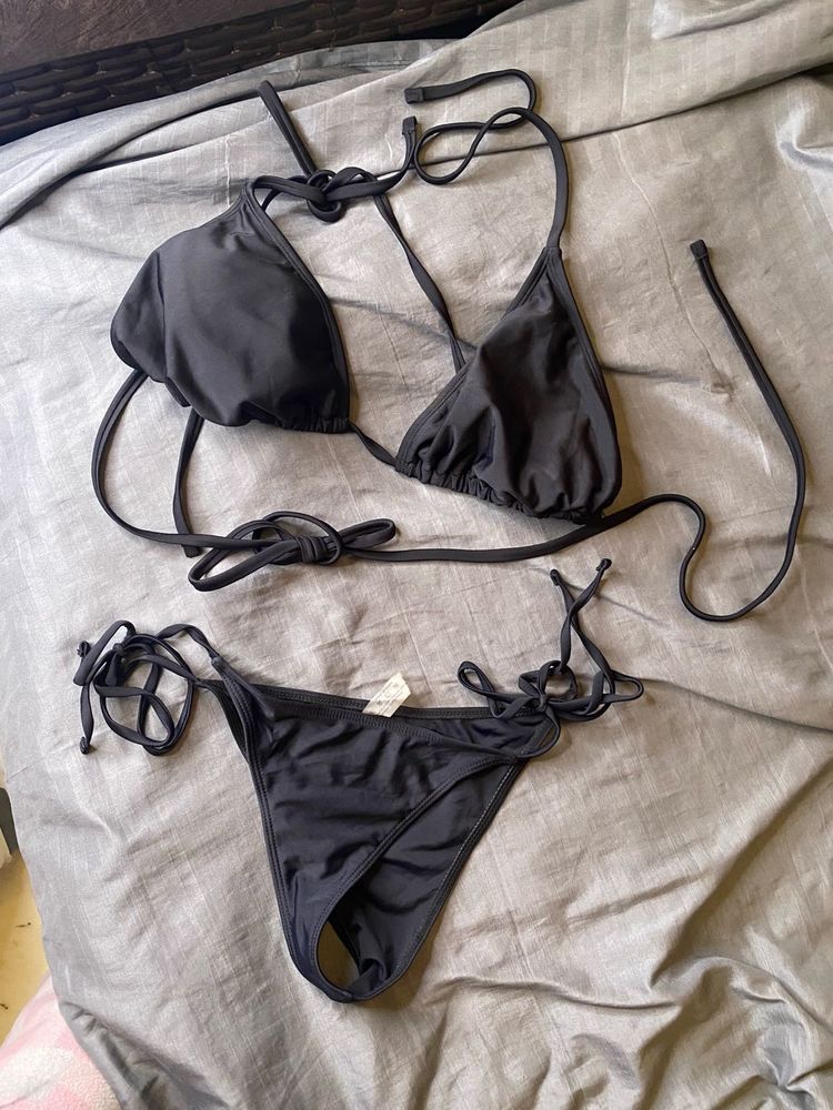 Chic Black Bikini Set