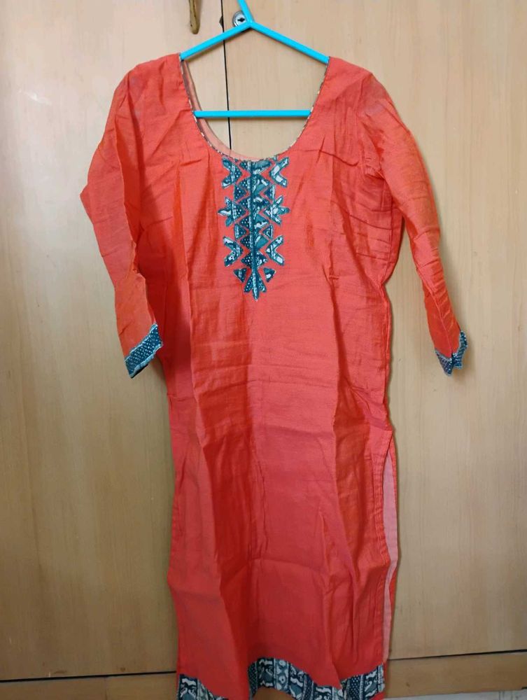 Coral Kurtha