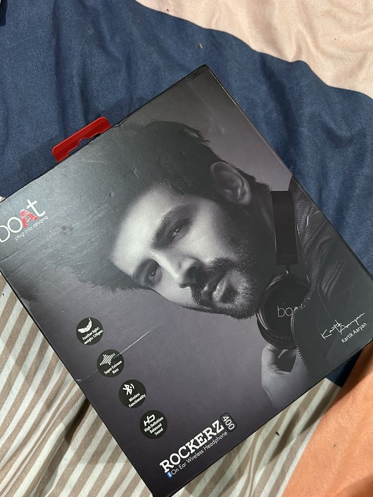 BOAT ROCKERZ 400 Headphones