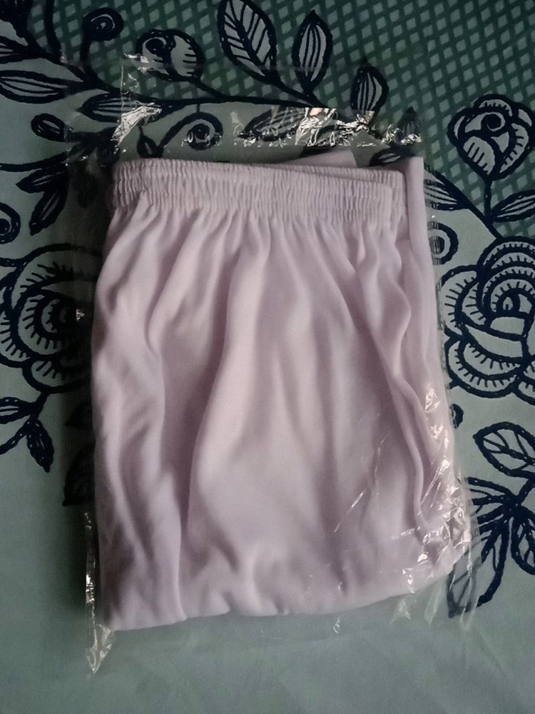 New Without Tag White Legging For Women/Girls