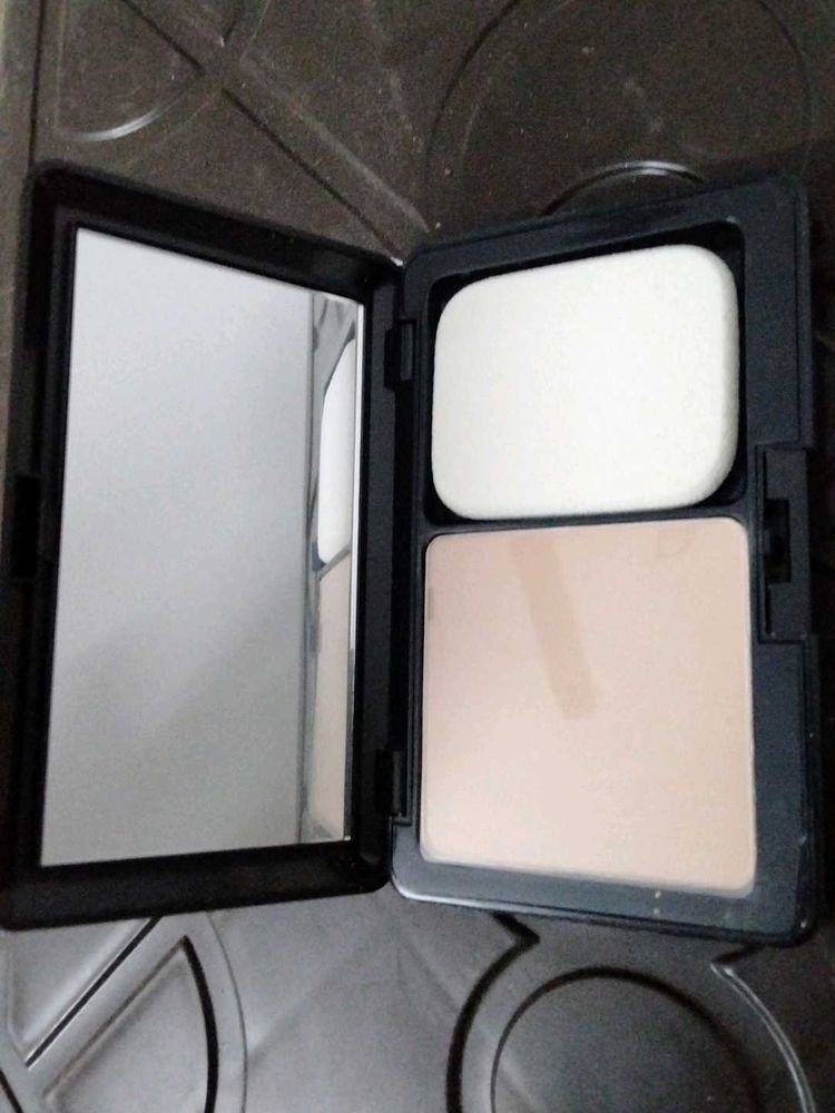 Compact Powder