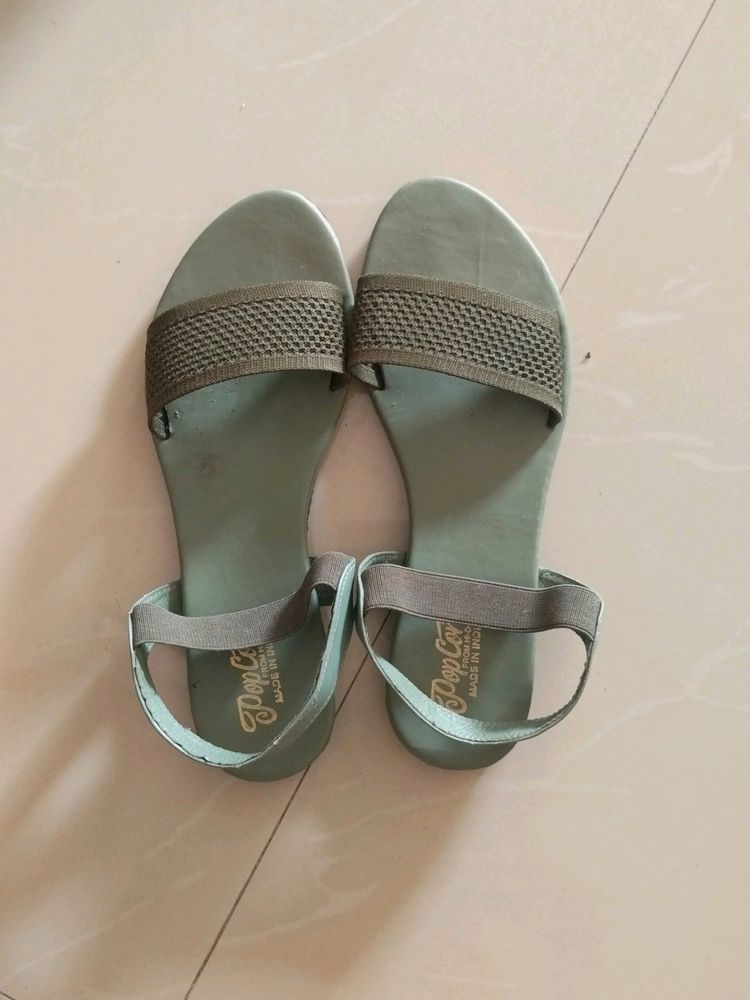 Flats For Women