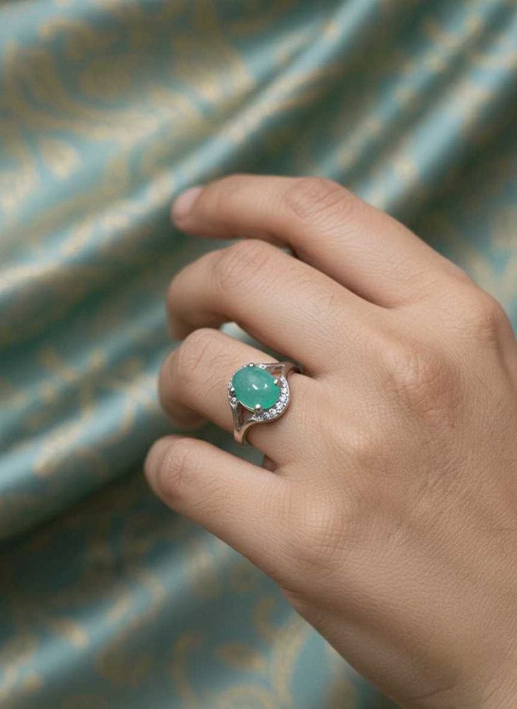 Elegant Green Stone Ring