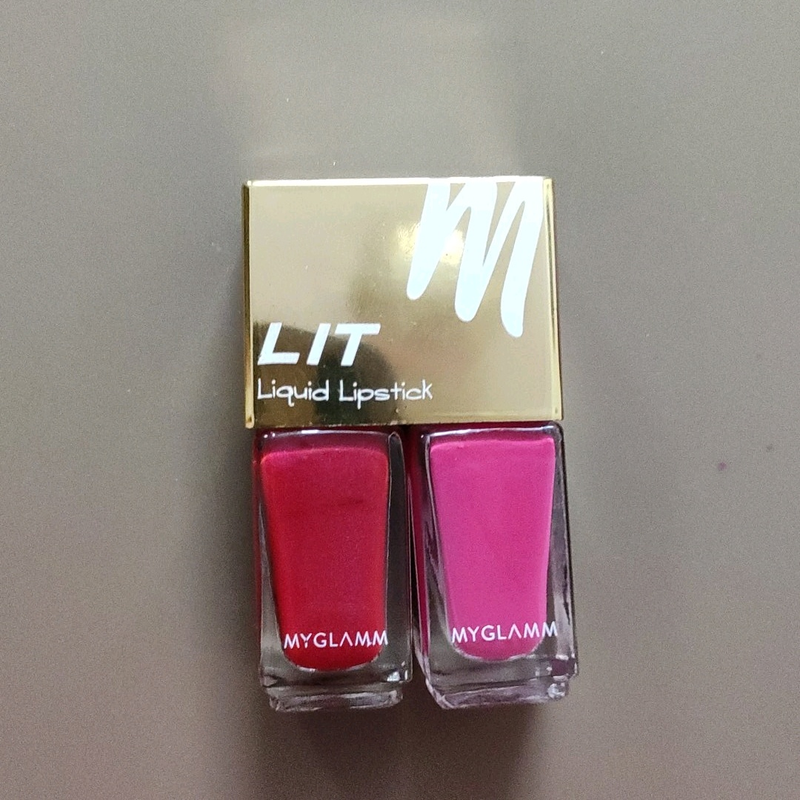 COMBO of MyGlamm LIT liquid lipstick + floral top