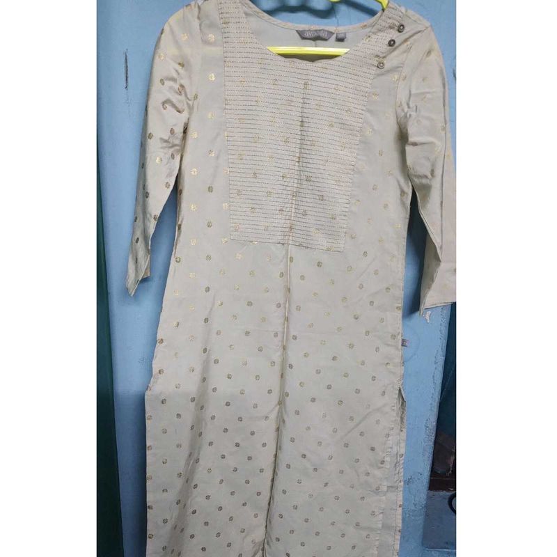 Avassa Elegant Women&#39;s Kurta - XS