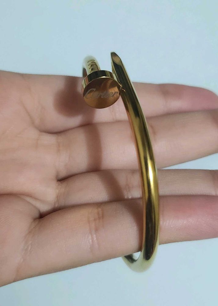 💎 Elegant Cartier Bracelet 💎