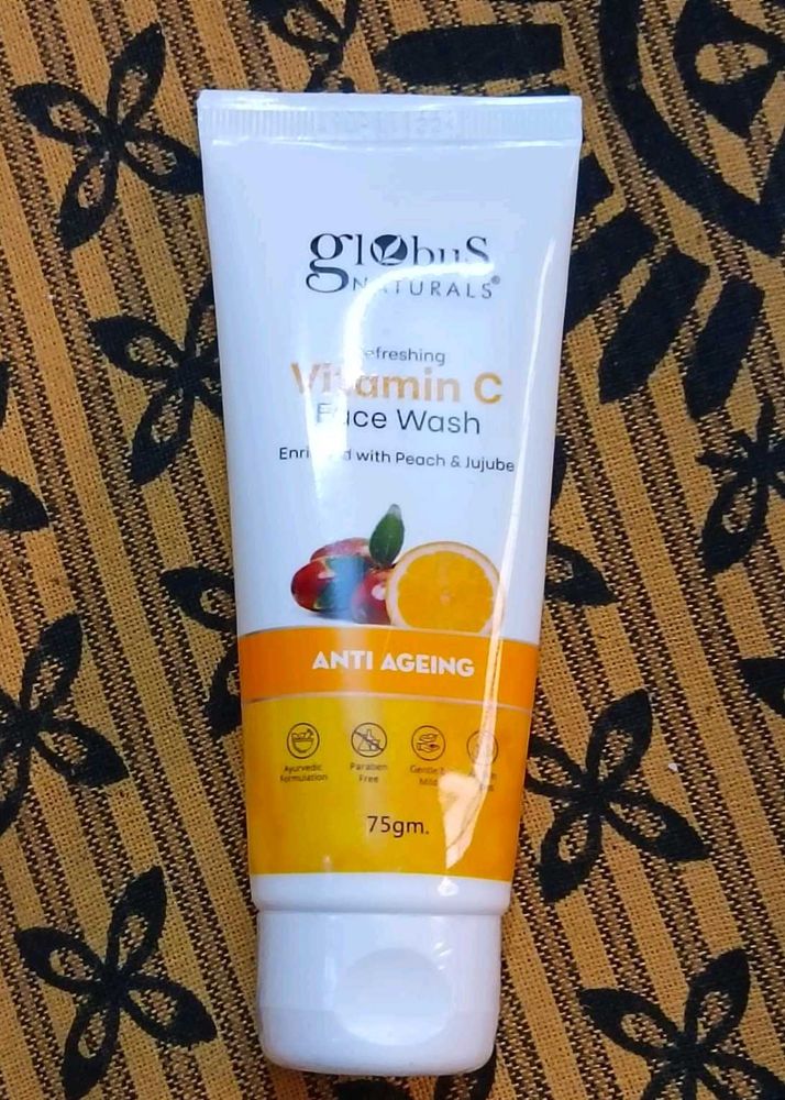 Globus Naturals Refreshing Vitamin C Face Wash