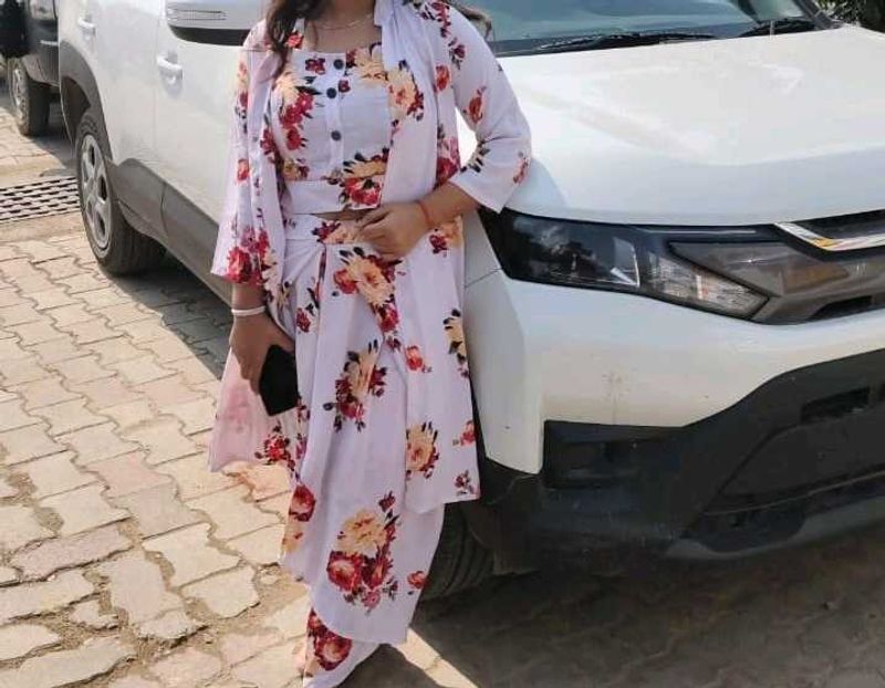White Red Flower Print Set