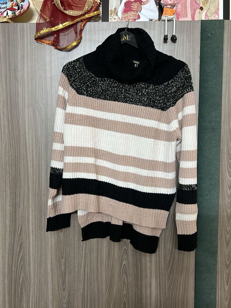 Trendy Striped Turtleneck Sweater