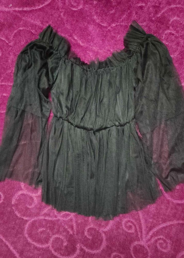 Net Black Top