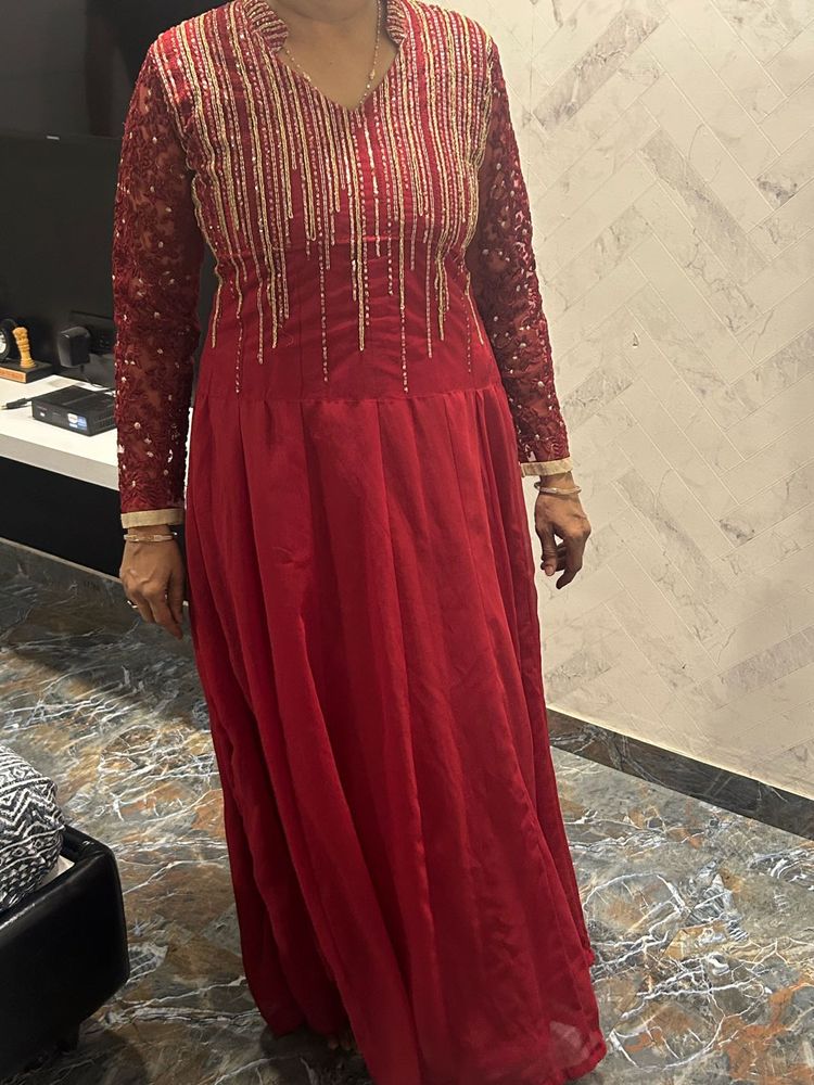 gown
