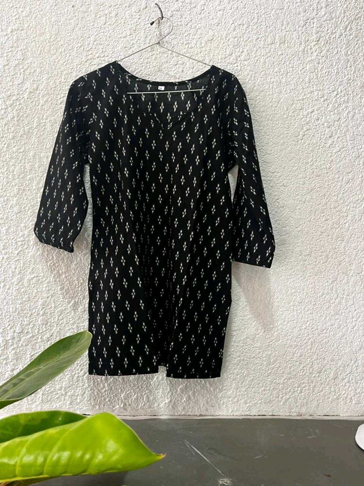 SHORT KURTI