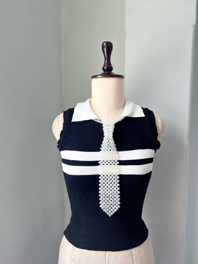 Tie comes separate Chic Knit Top
