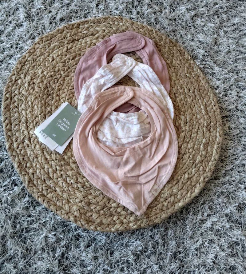 H&amp;M Baby Scarves
