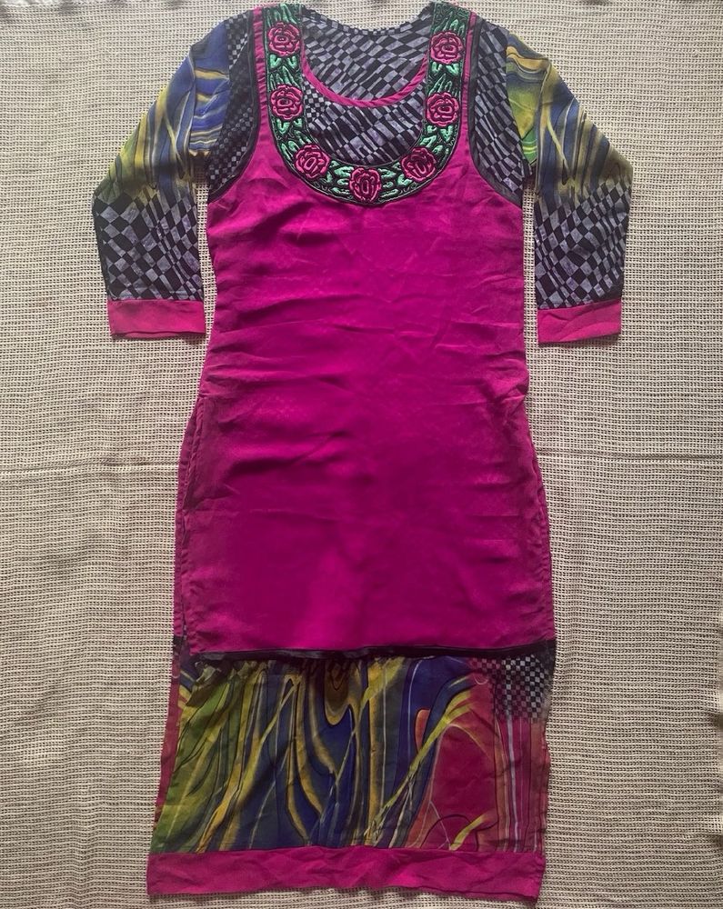 Pink Floral Embroidered Kurta