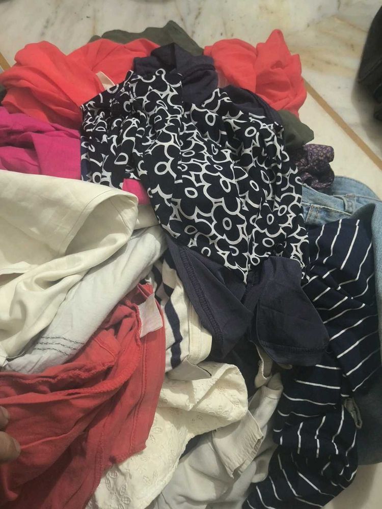 Mixed Clothing Lot