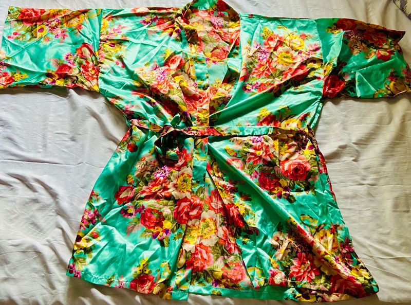 New Beautiful Silk Coat Free Size