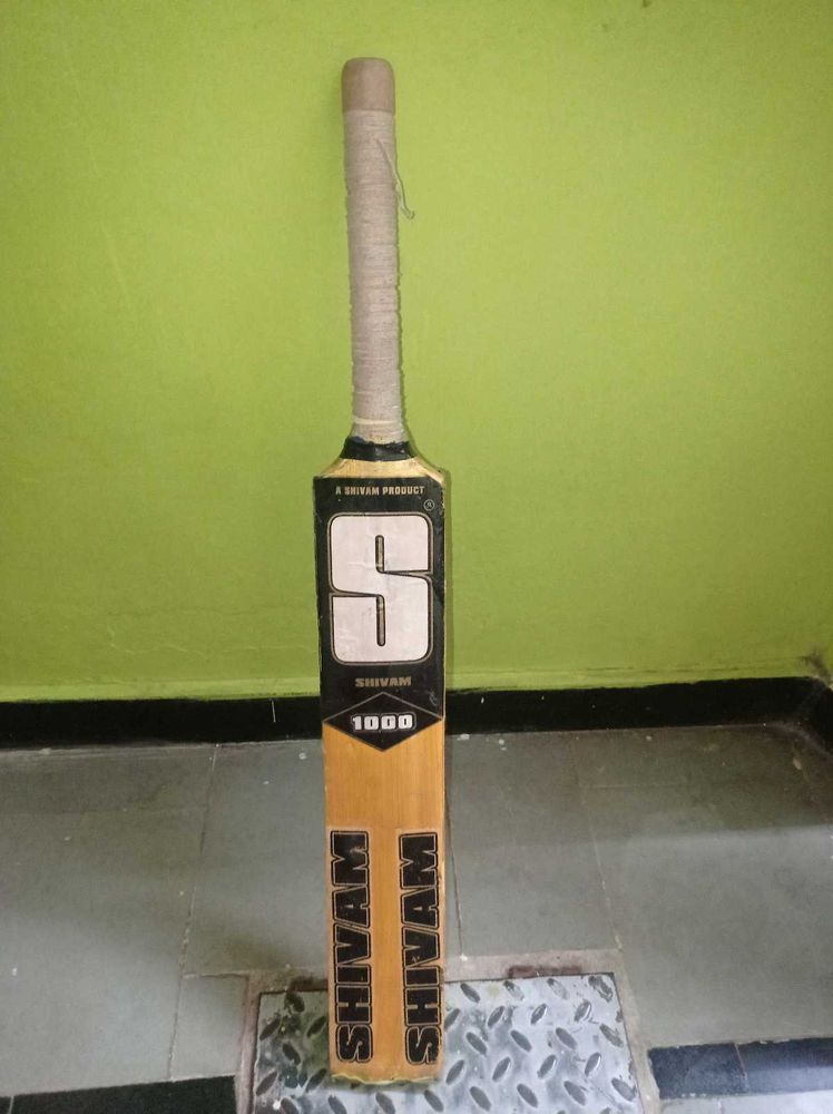 15-18/years Boys S Shivam 1000 Cricket Bat
