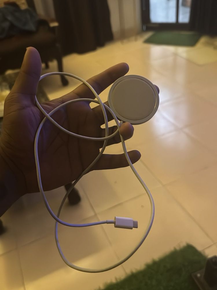 iphone magsafe charger( master copy )