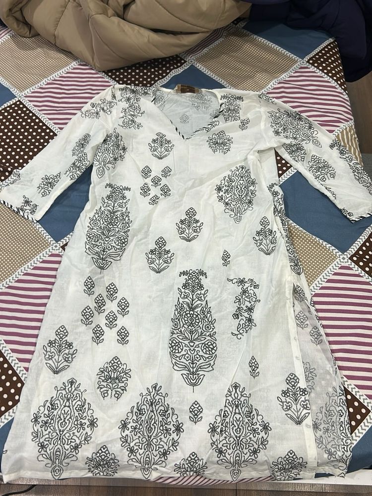 Elegant White Printed Kurta