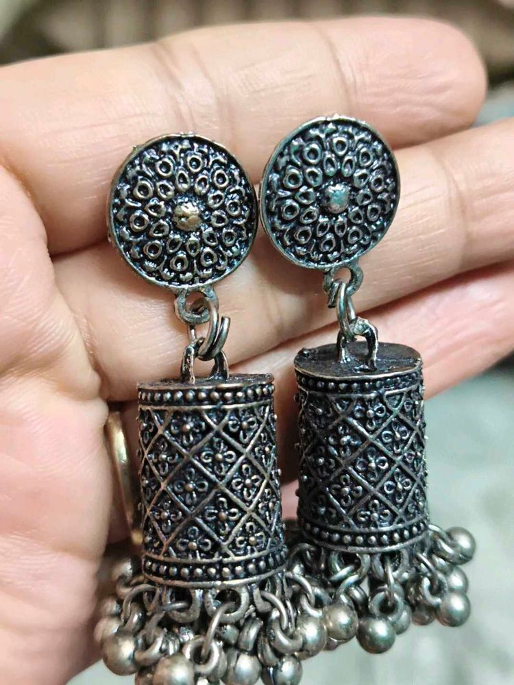 Silver Jhumka Earrings