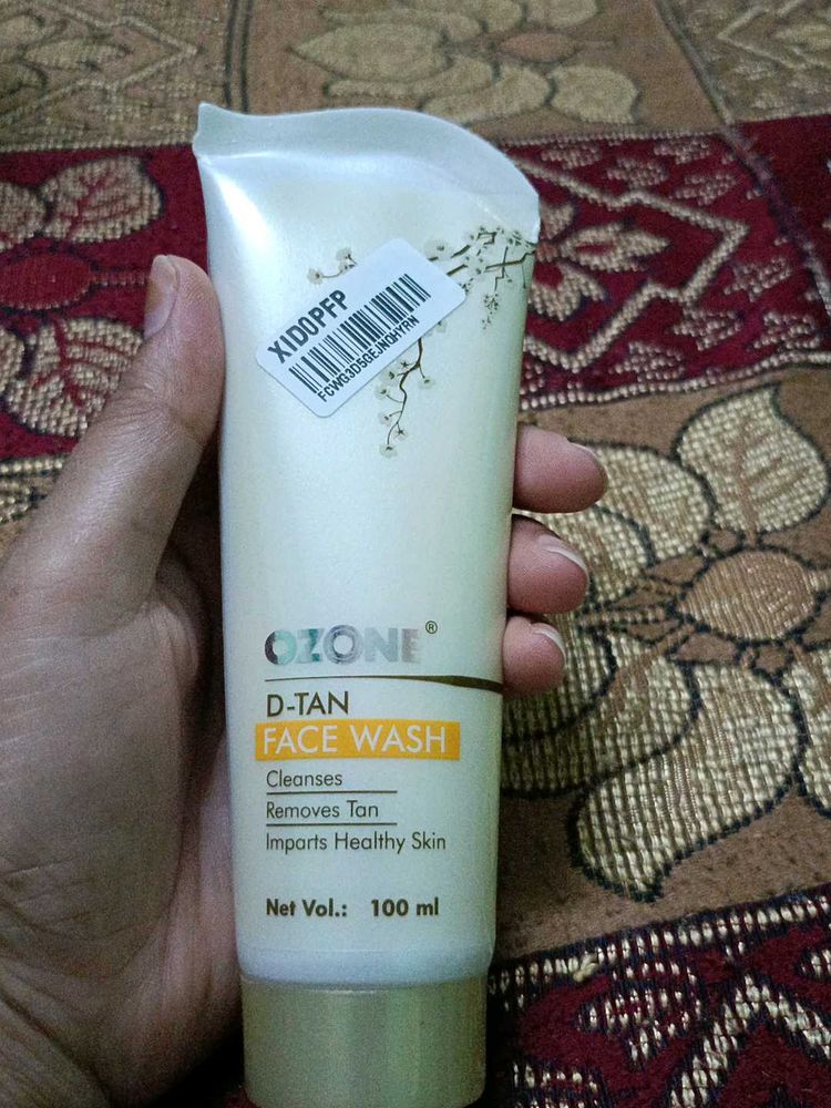 Ozone D-Tan Face Wash