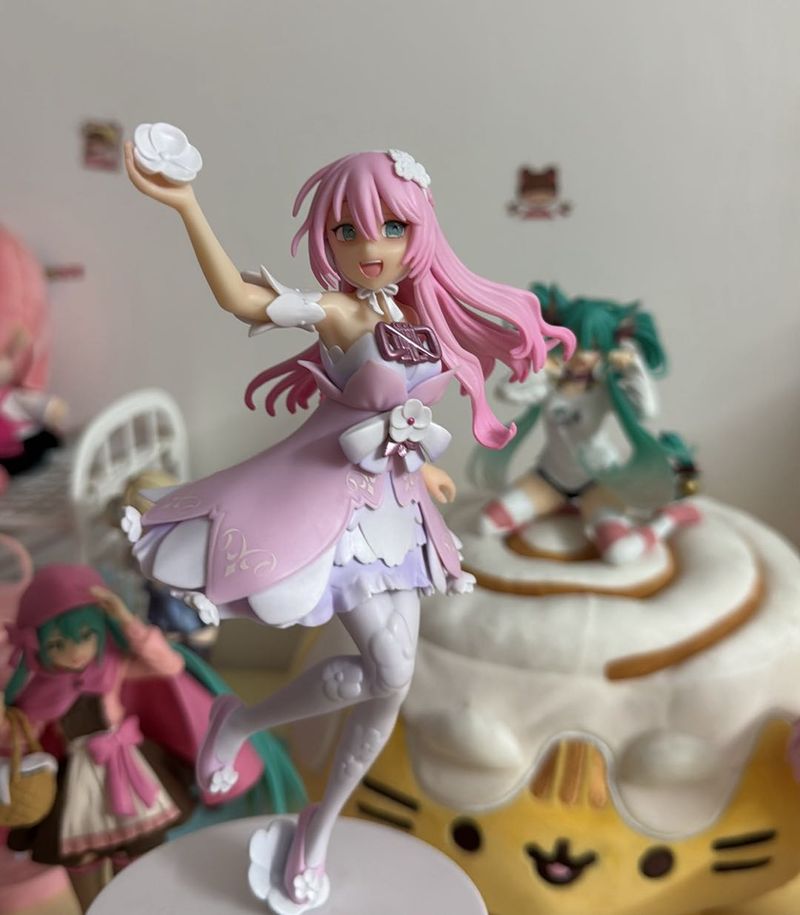 Megurine Luka Figure