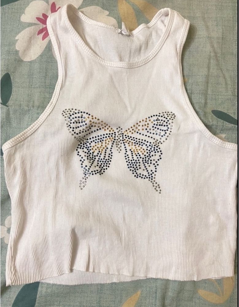 H&amp;M Crop Top Style