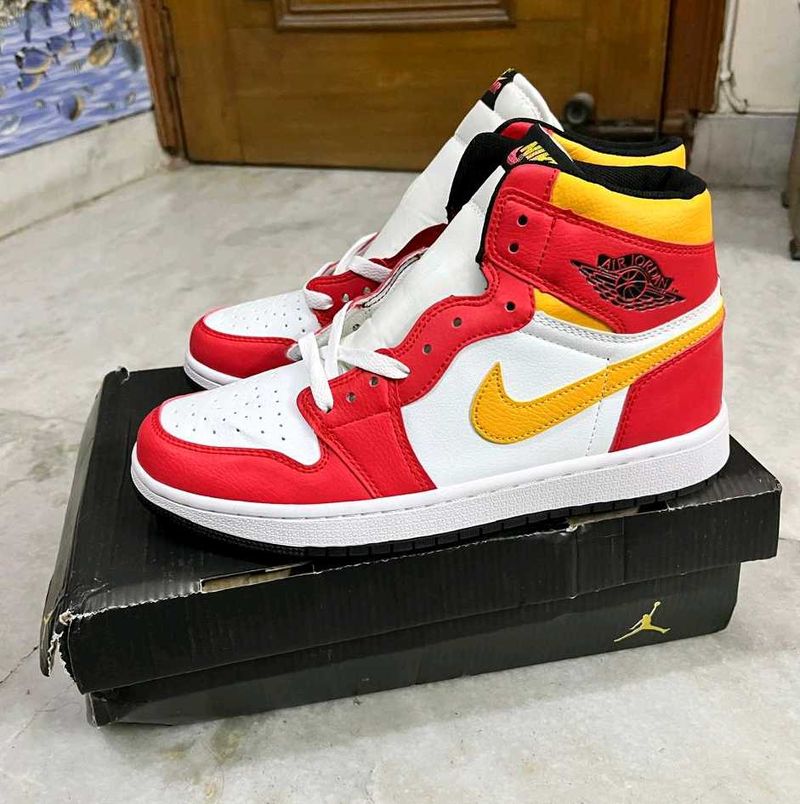 NIKE AIR JORDAN 1 HIGH LIGHT FUSION RED UK 7