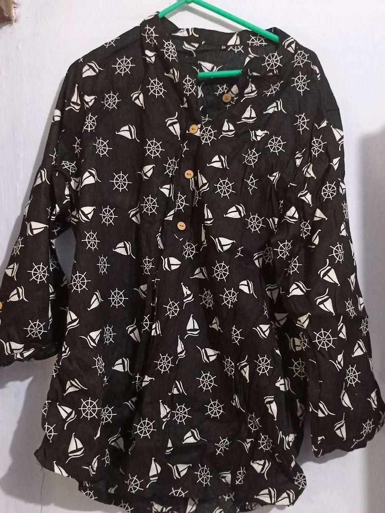 Black Shirt Style Top