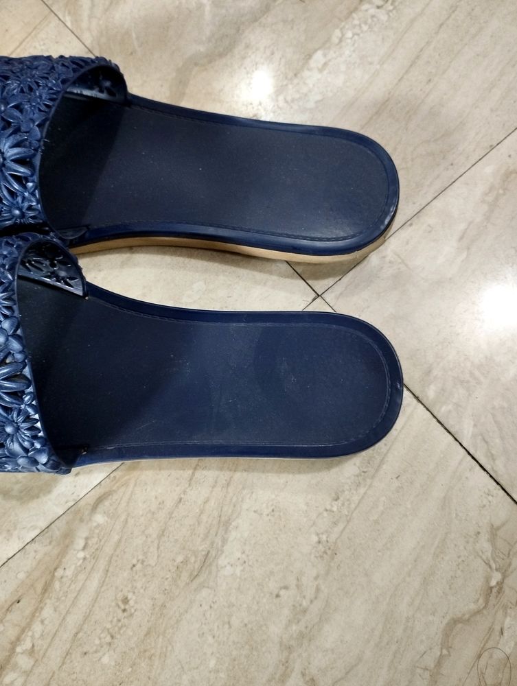 Women Flat Sleeper