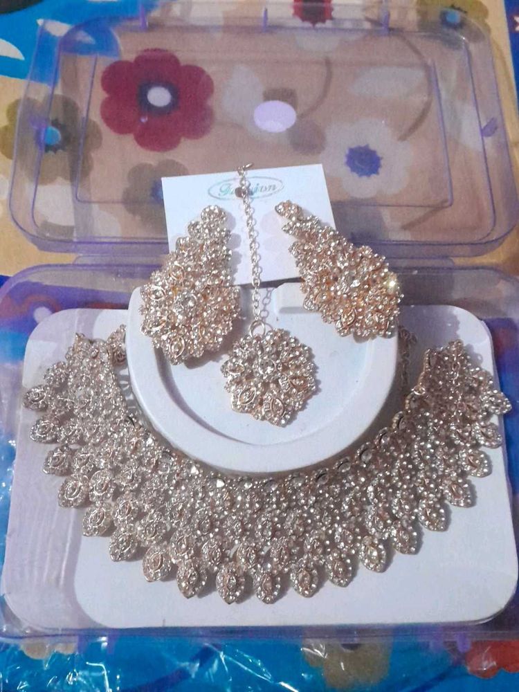 Artificial Diamond Jewellery Set