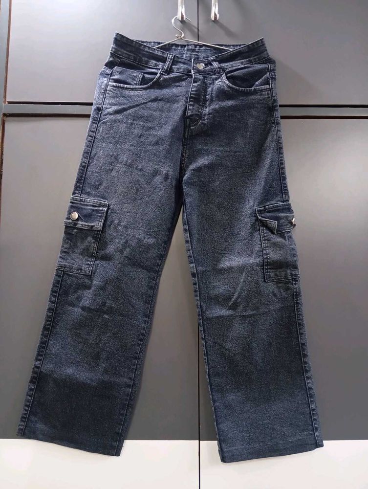 323. Wide Leg Cargo Jeans for women