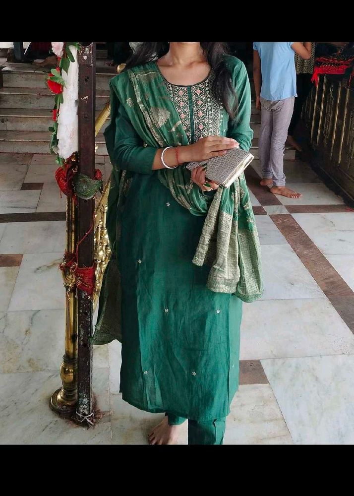 Green kurta set