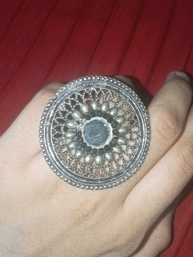 Statement Ring